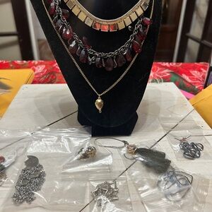 Lot of 10 mixed necklaces, Vintage,